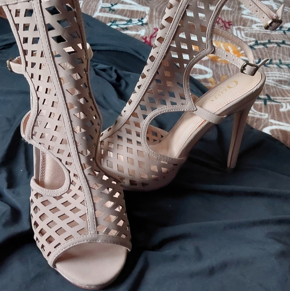 Date Night - Picture 4 of 7